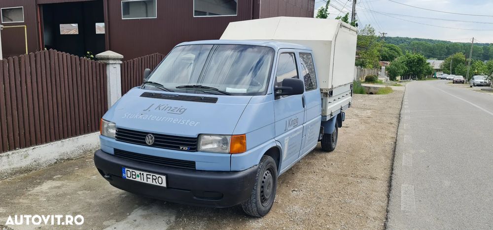 Volkswagen Transporter - 1