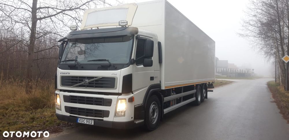 Volvo FM 380 Euro5 Super Stan tylko 620tyś km kabina sypialna ogrzewany kontener - 1