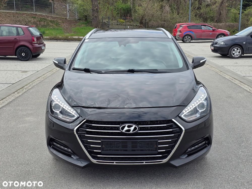 Hyundai i40 Kombi 1.7 CRDi DCT Premium - 6