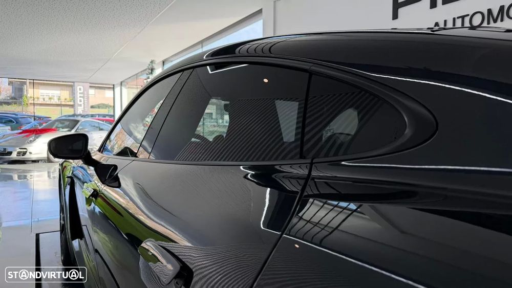 Porsche Taycan Standard - 13