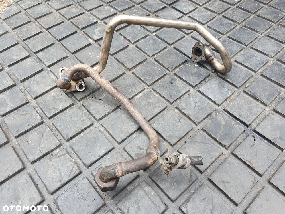 AUDI A3 8P ZAWÓR EGR - RURA ŁĄCZĄCA 06A131519F - 1