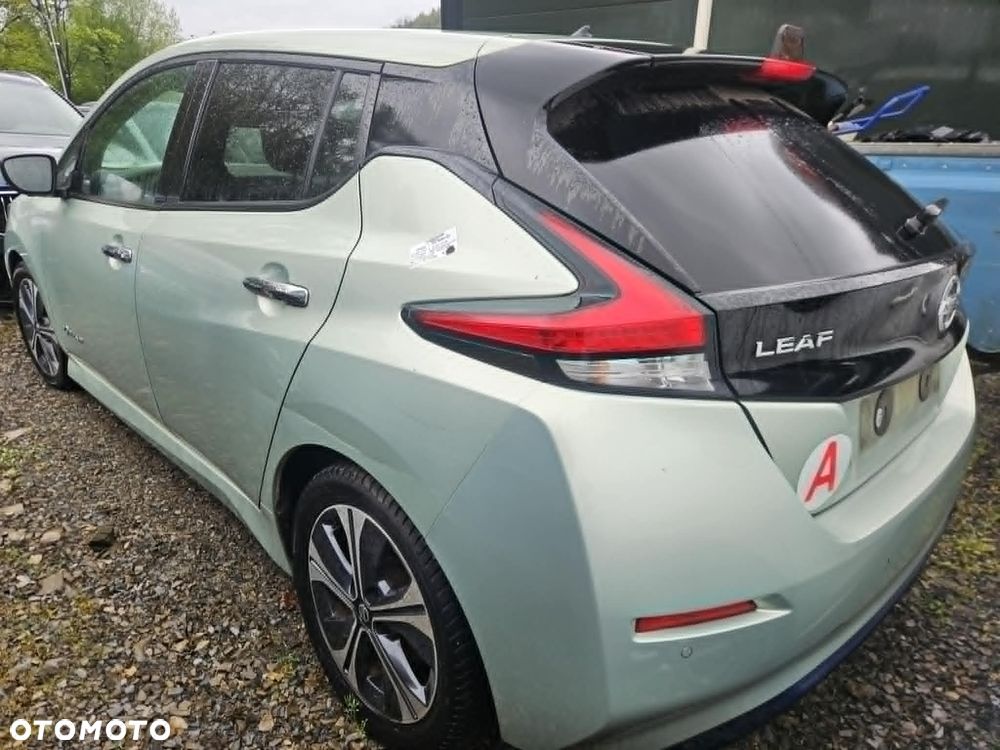 Nissan Leaf 40 kWh N-Connecta - 1