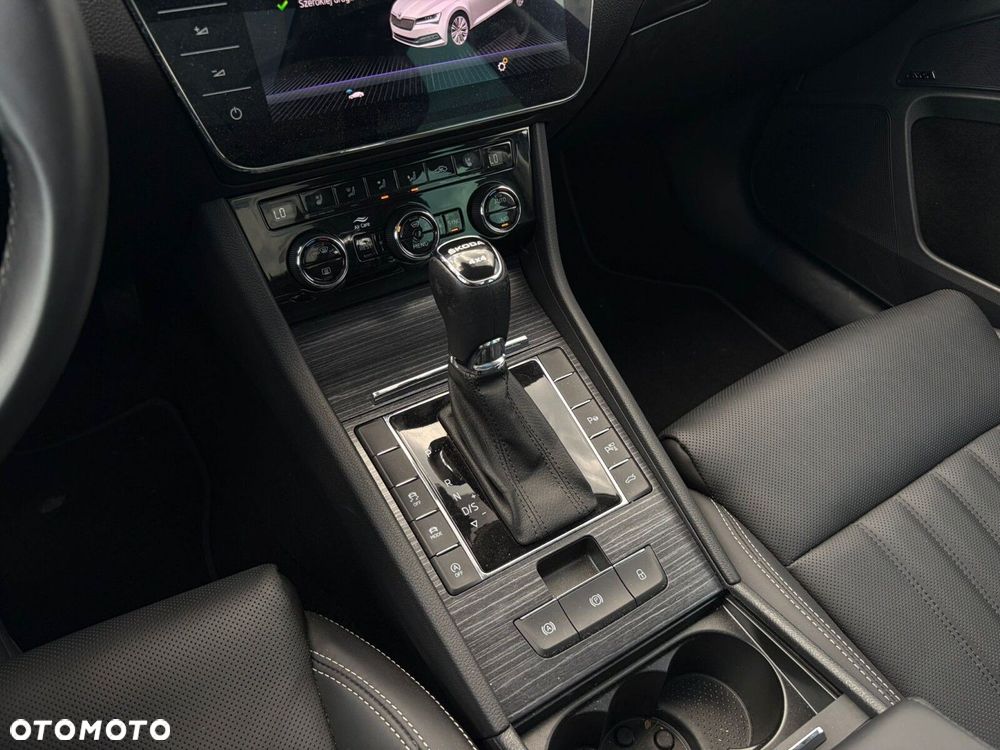 Skoda Superb 2.0 TDI SCR 4x4 Style DSG - 13