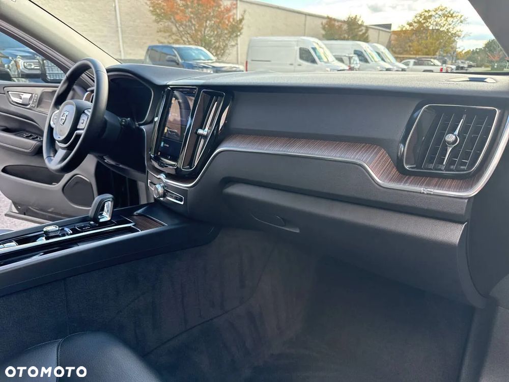 Volvo XC 60 B5 B AWD Geartronic Momentum Pro - 15