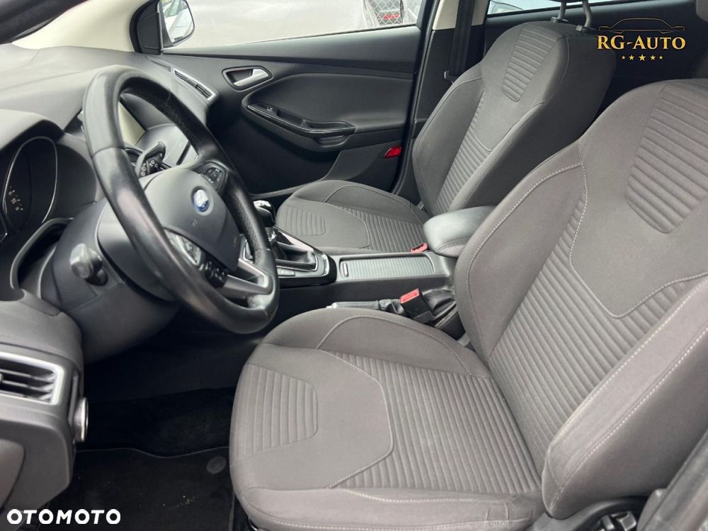 Ford Focus - 35
