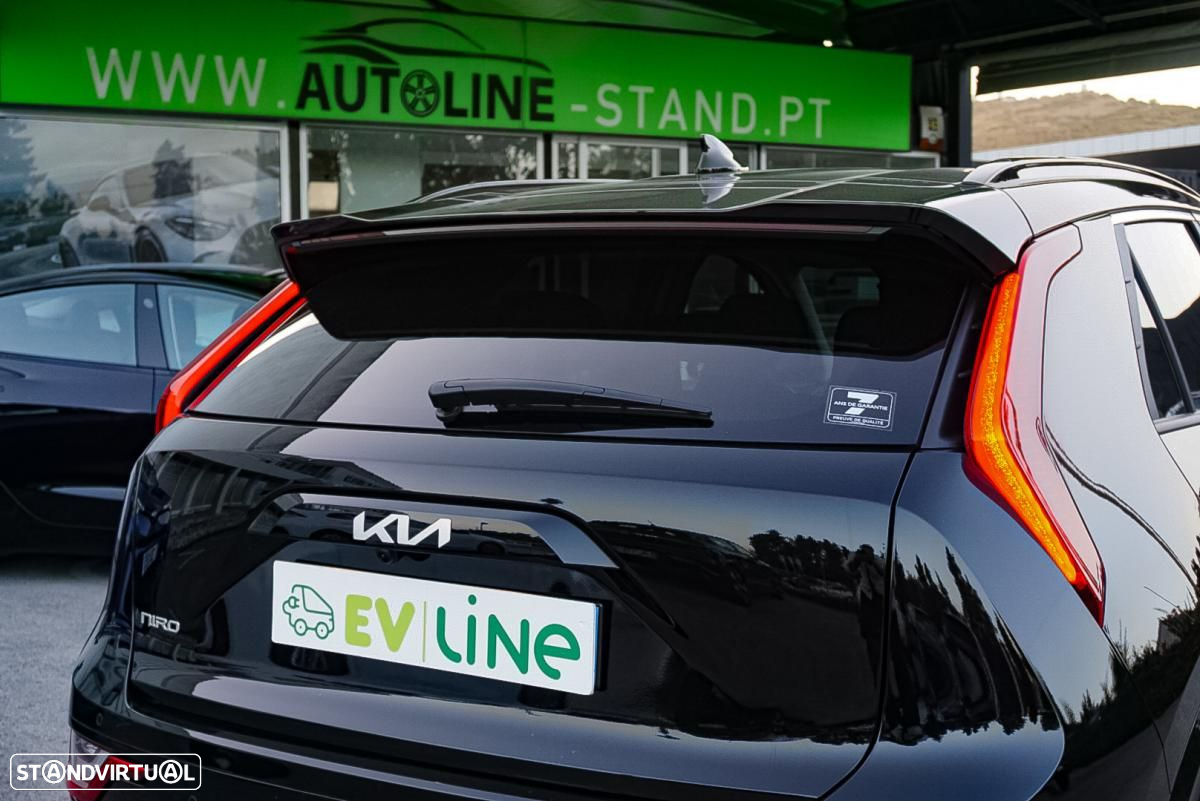 Kia Niro EV 64kWh Drive - 11