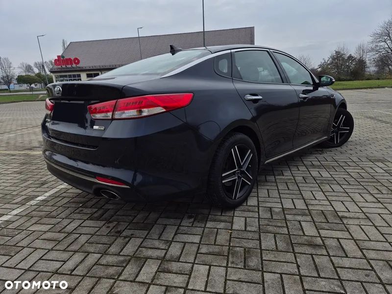 Kia Optima - 6