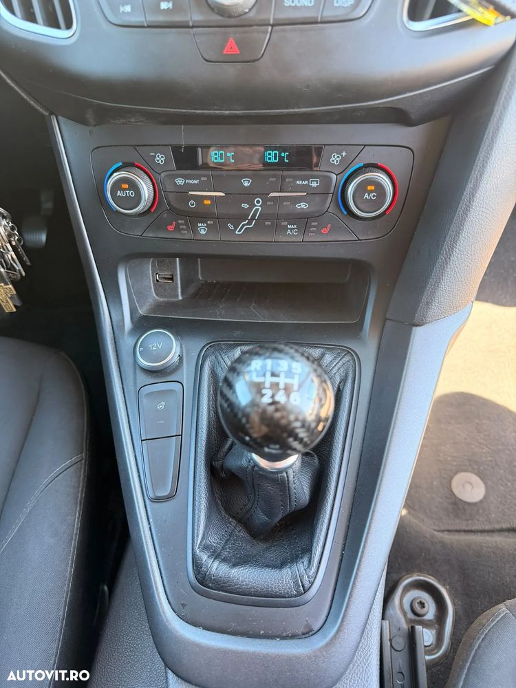 Ford Focus 1.5 TDCi Trend - 9