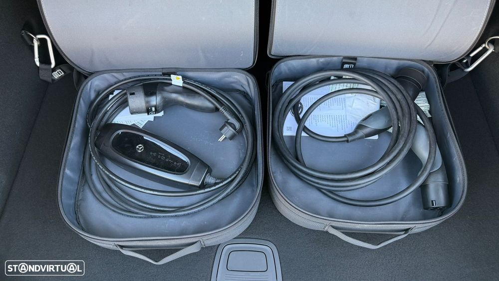 Mercedes-Benz A 250 e AMG Line - 10