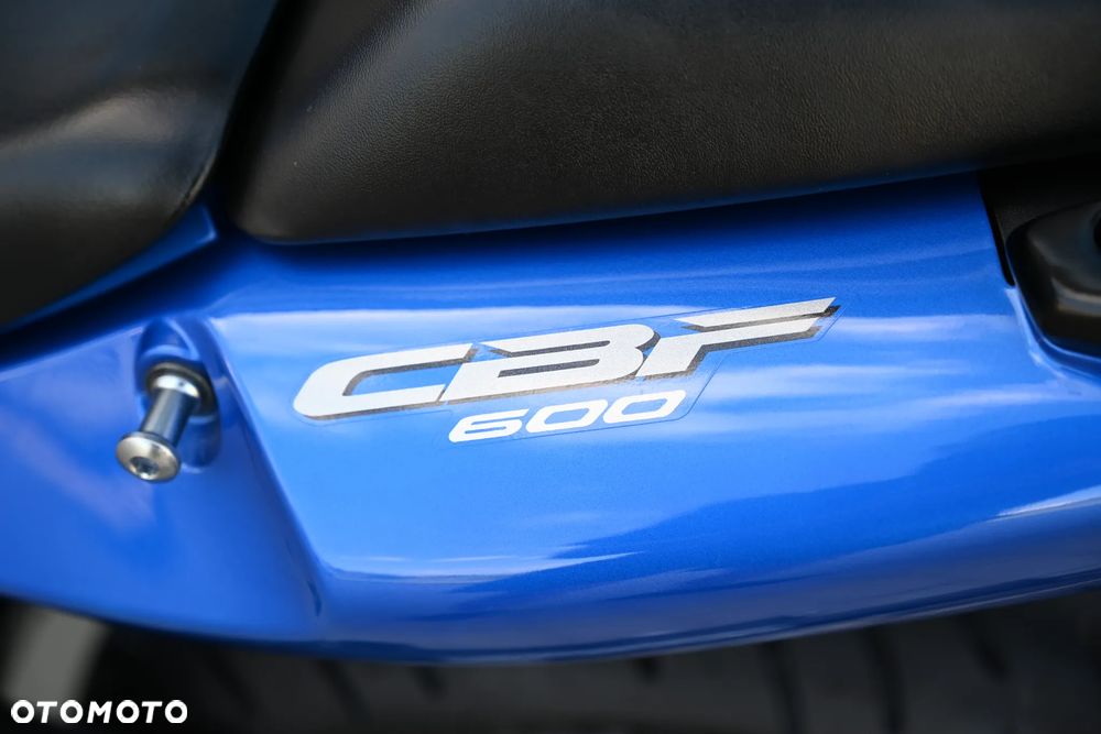Honda CBF - 11