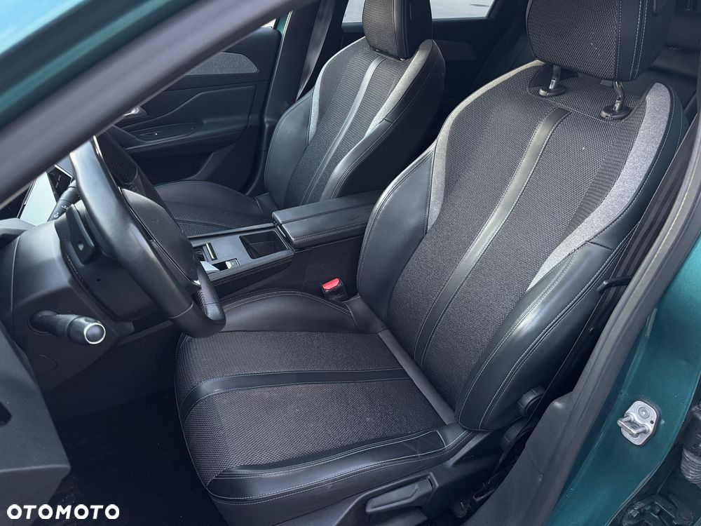 Peugeot 308 1.5 BlueHDi Allure S&S EAT8 - 22