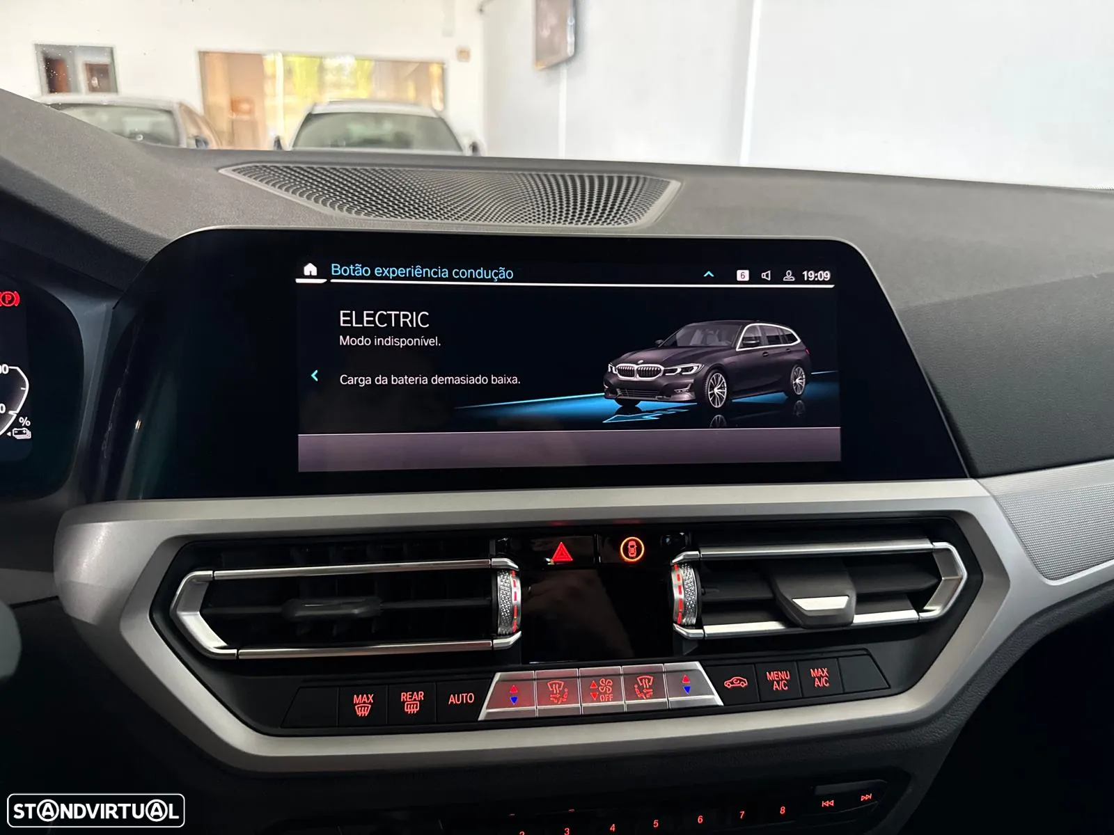BMW 330 e Touring Pack M Auto - 35