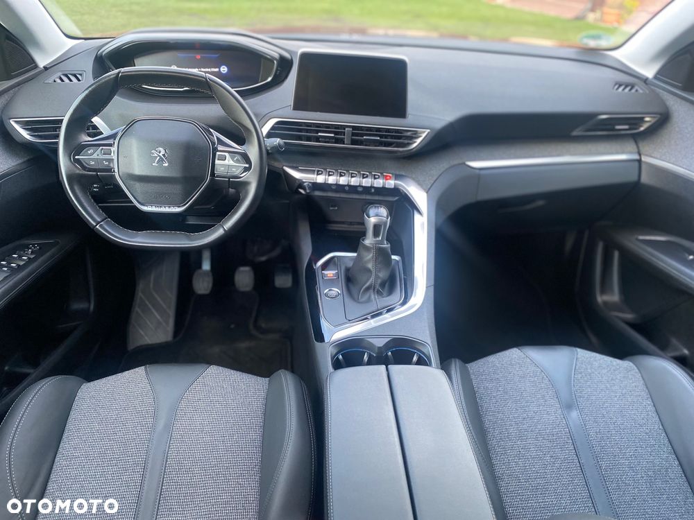 Peugeot 3008 - 16