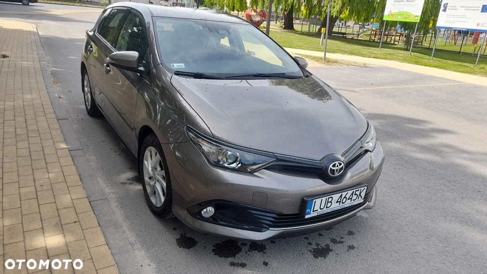 Toyota Auris - 10