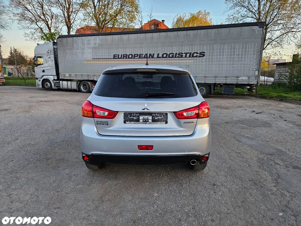 Mitsubishi ASX - 8