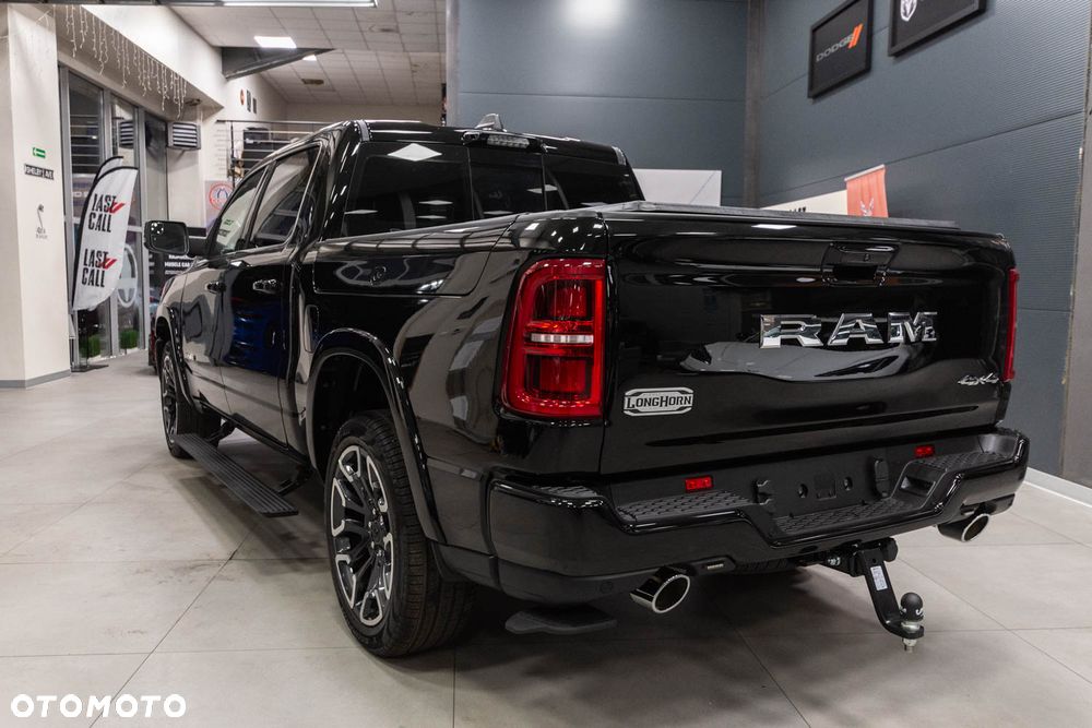 RAM 1500 - 11