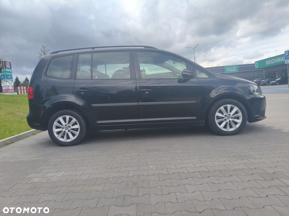 Volkswagen Touran - 3