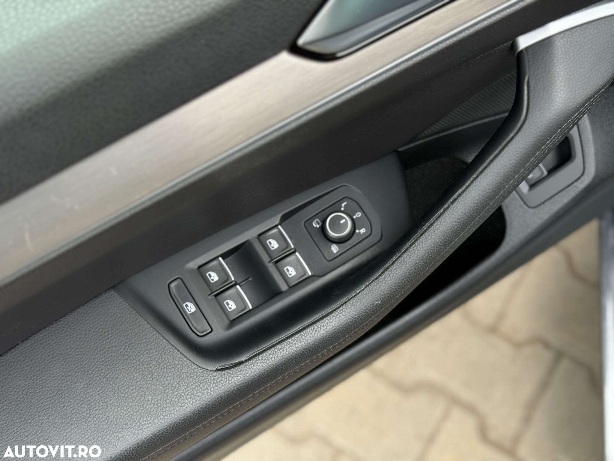 Volkswagen Passat 2.0 TDI DSG Highline - 23