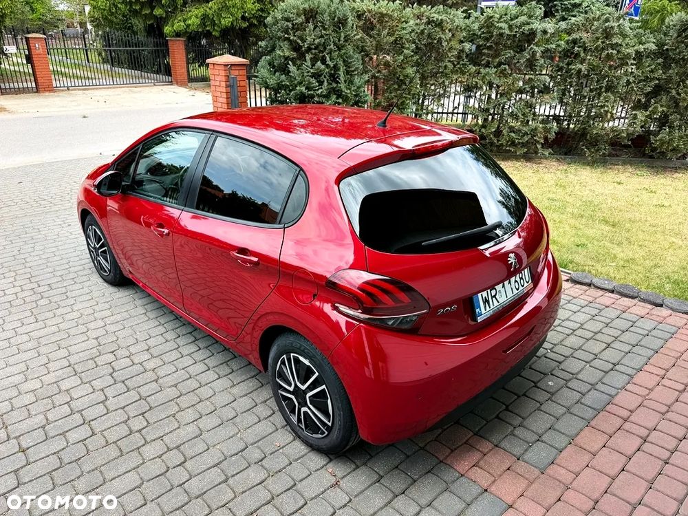 Peugeot 208 1.2 PureTech Allure - 8