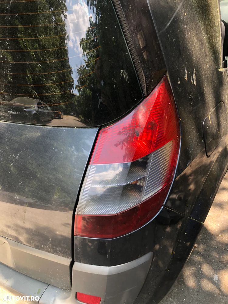 Stop stanga/Stop dreapta Renault Megane Scenic 2005 - 3