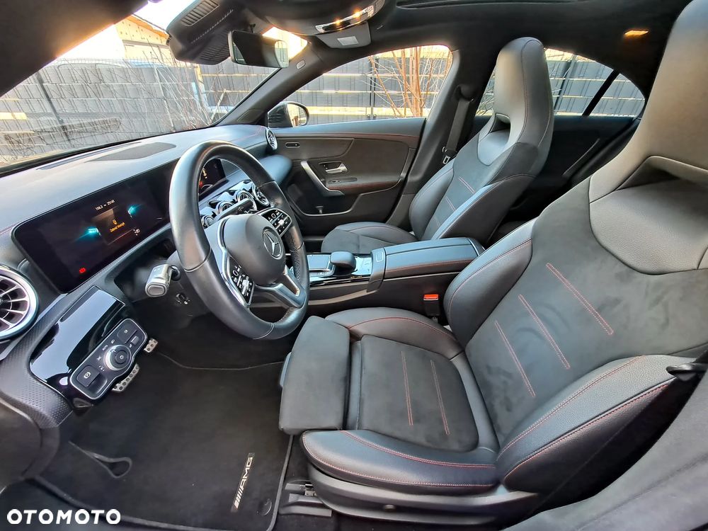 Mercedes-Benz CLA 250 4Matic 7G-DCT AMG Line - 17