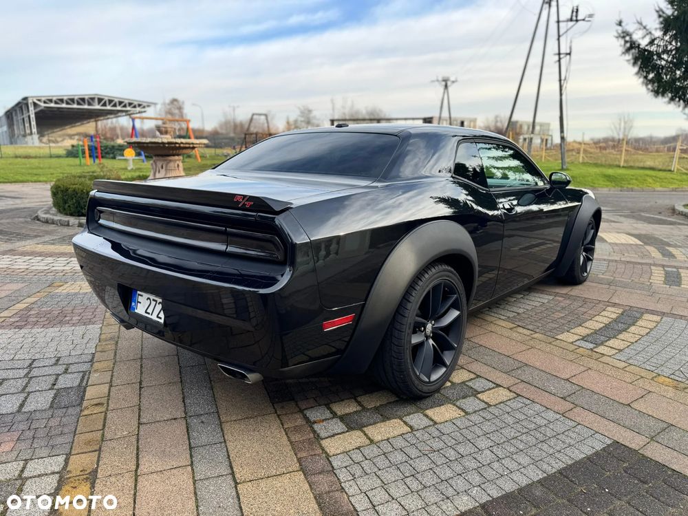 Dodge Challenger - 15