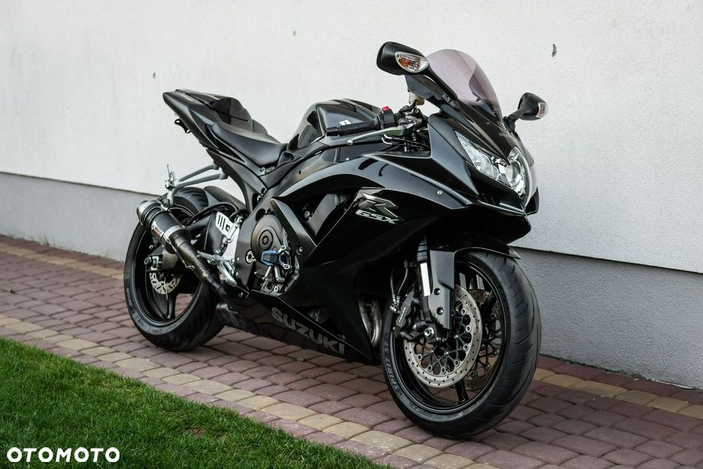 Suzuki GSX-R - 1