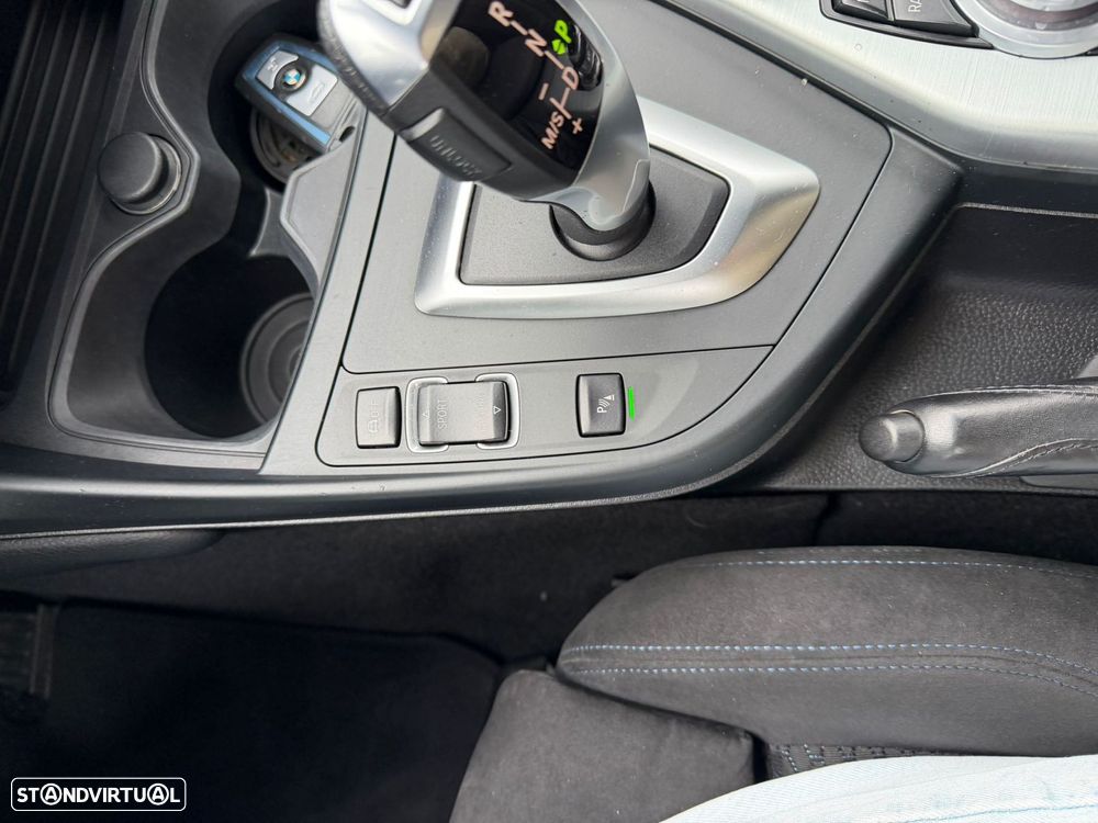 BMW 116 d Pack M Auto - 30