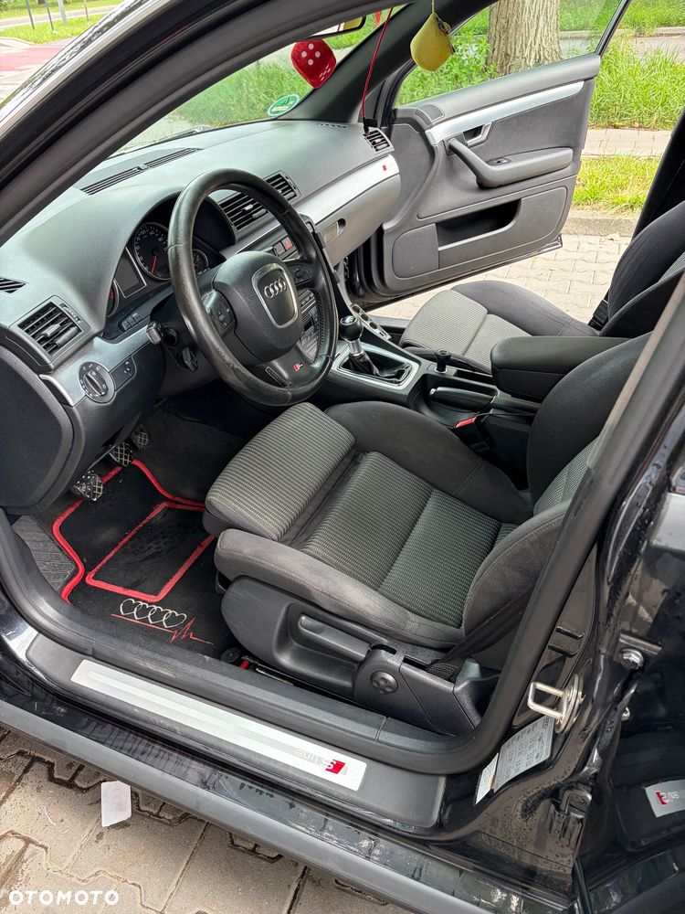 Audi A4 Avant 2.0 TDI - 13