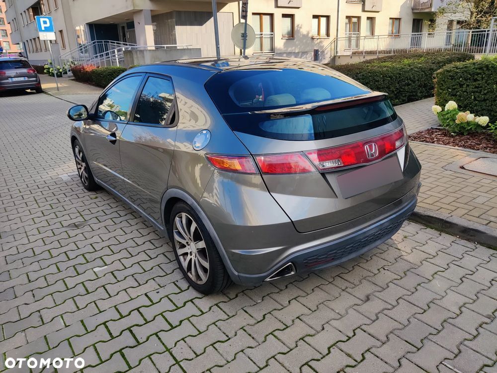 Honda Civic 1.8 Executive NAVI - 15