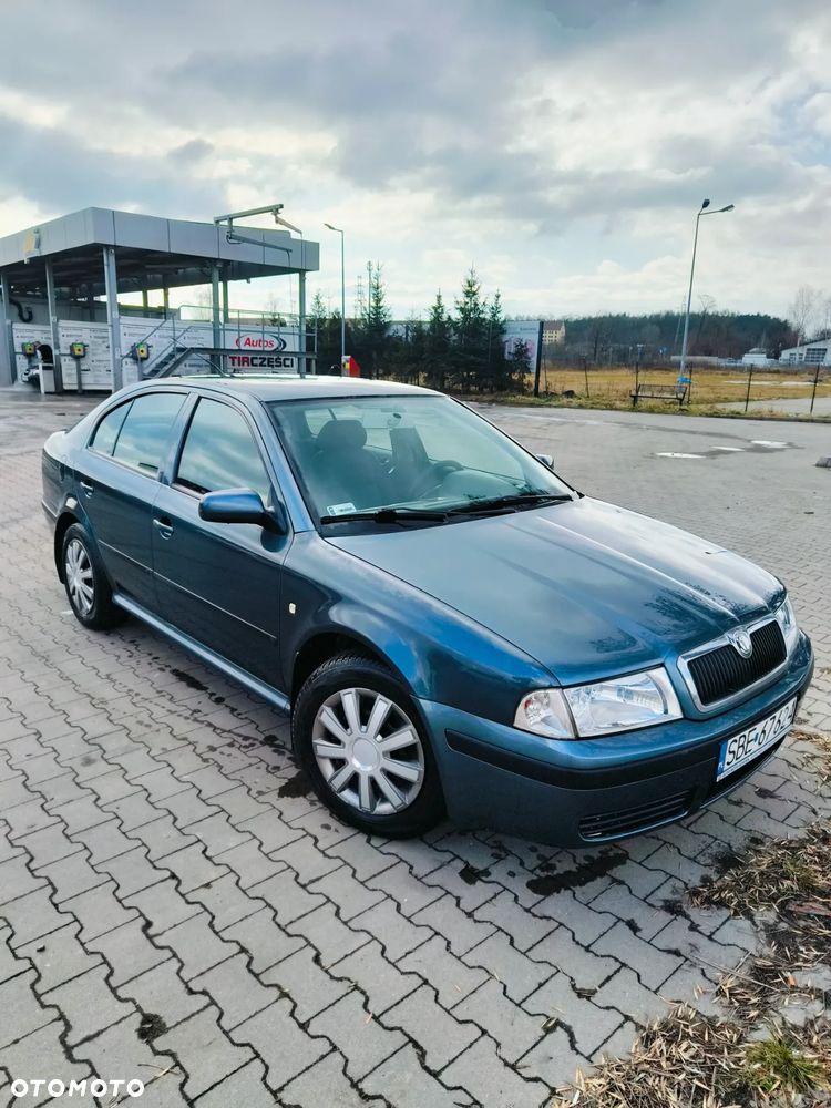 Skoda Octavia 1.6 Tour - 6