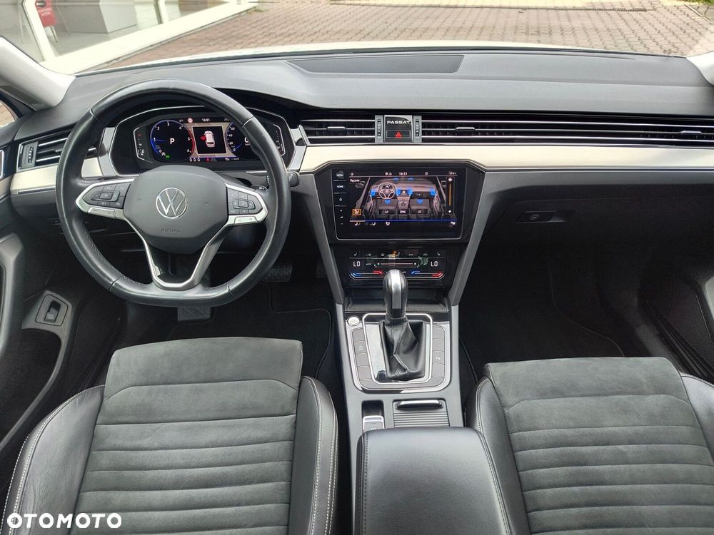 Volkswagen Passat - 10