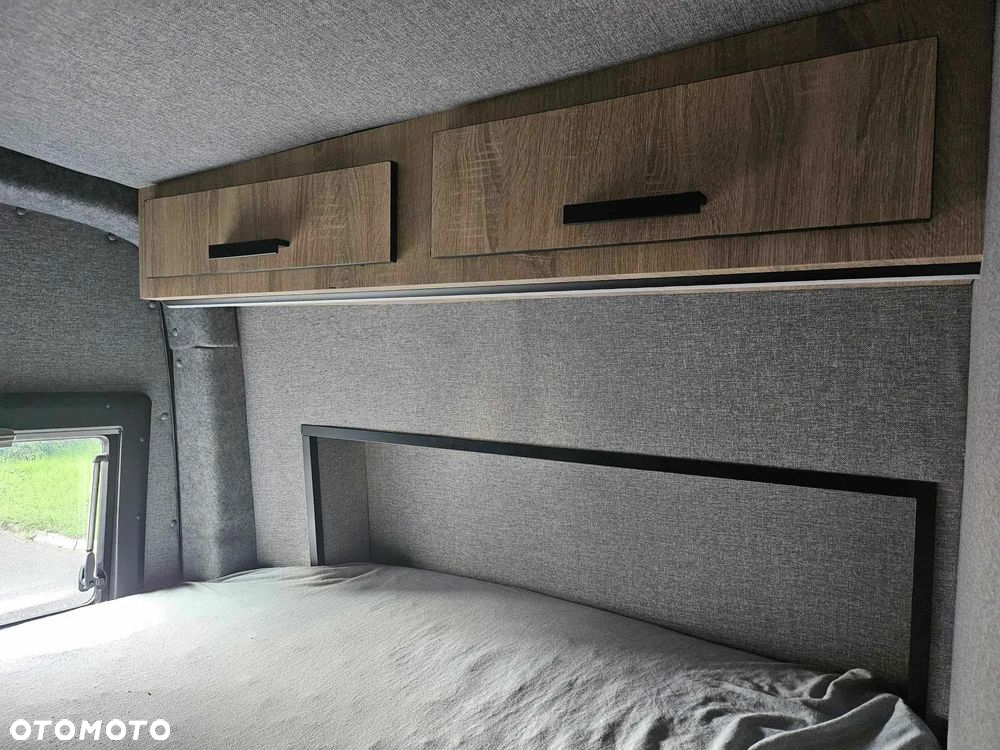 Volkswagen Crafter 35 TDI Autm 4MOTION - 8