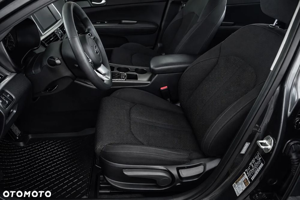 Kia Optima - 22