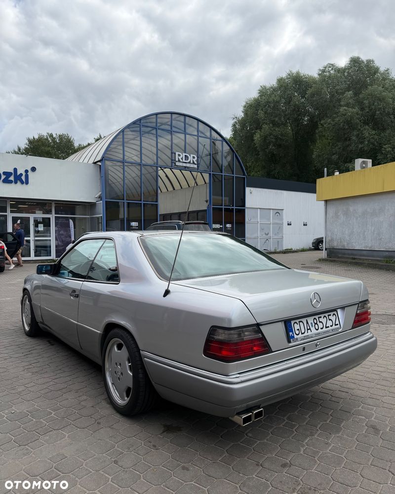 Mercedes-Benz Klasa E - 2