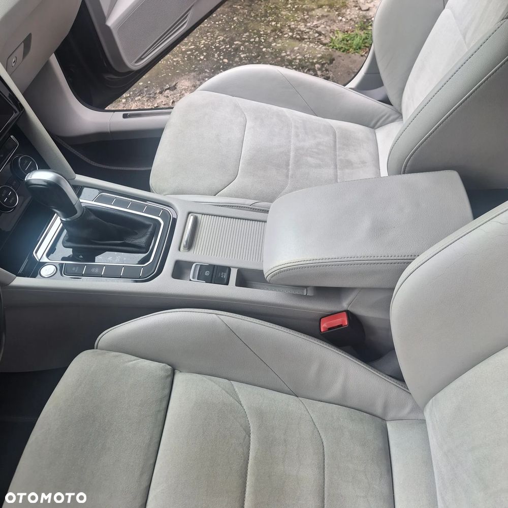 Volkswagen Arteon 2.0 TSI Elegance DSG - 25