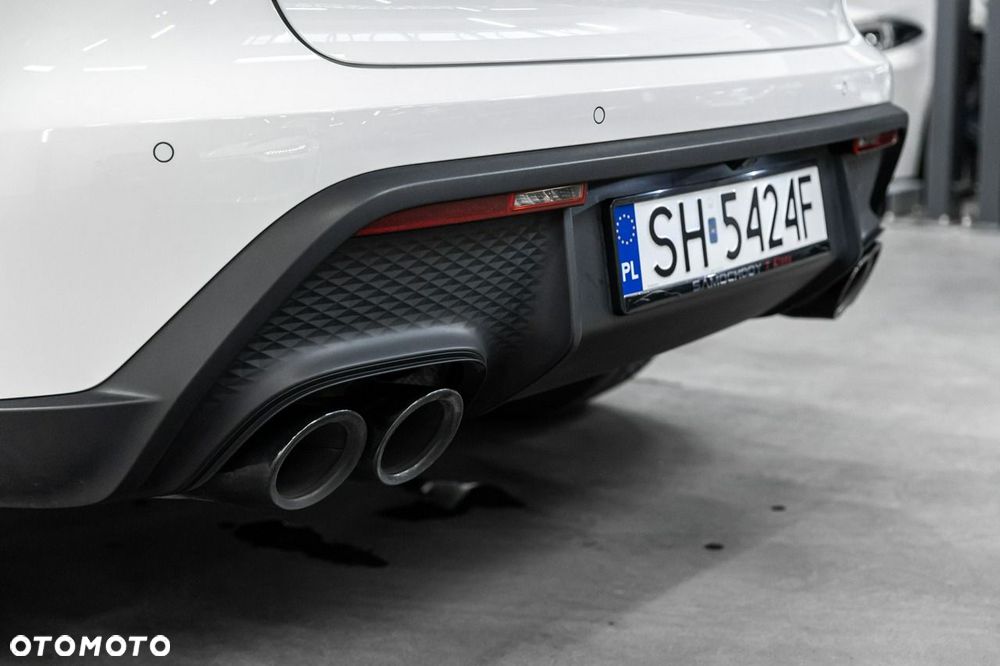 Porsche Macan Standard - 21