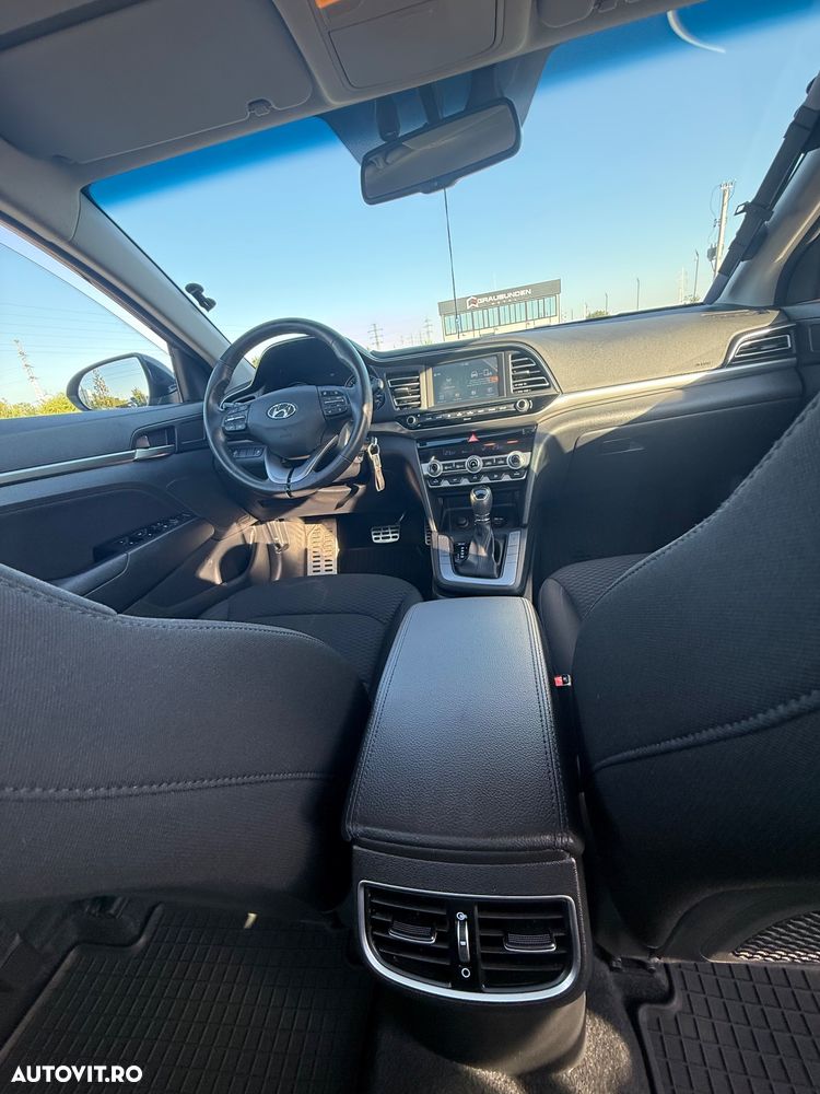 Hyundai Elantra 1.6 MPi Aut. Exclusive - 12