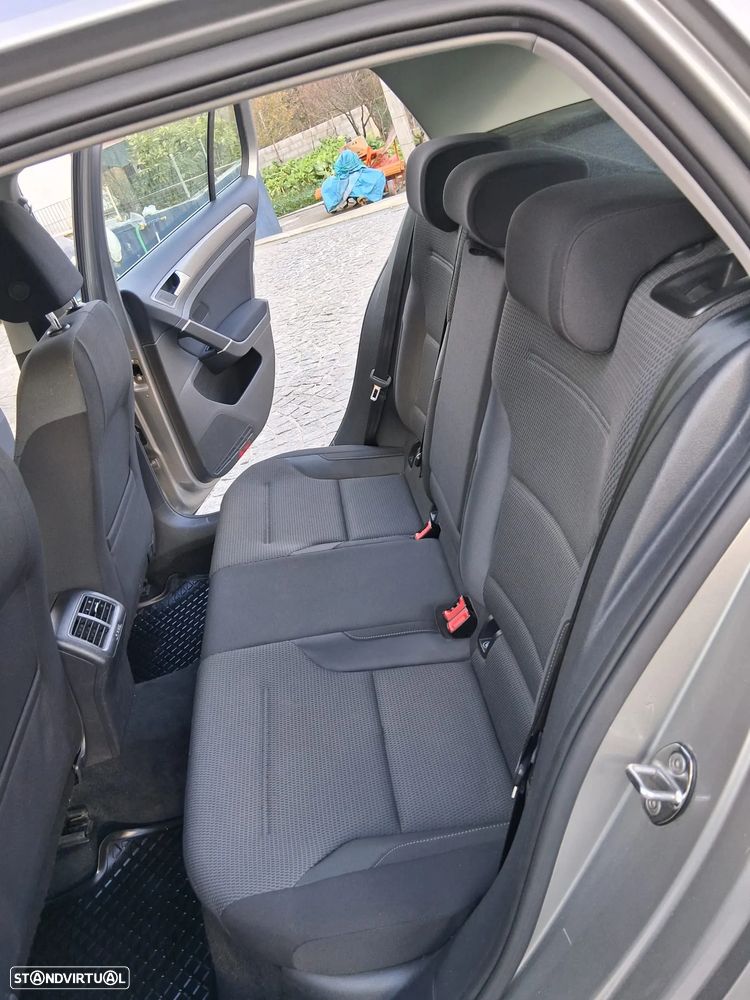 VW Golf 1.6 TDi BlueMotion Confortline - 9