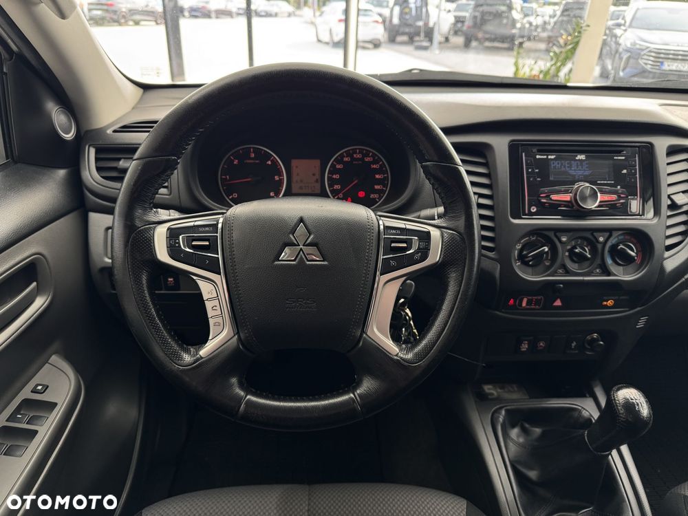 Mitsubishi L200 2.4 d DC Invite EU6 - 15