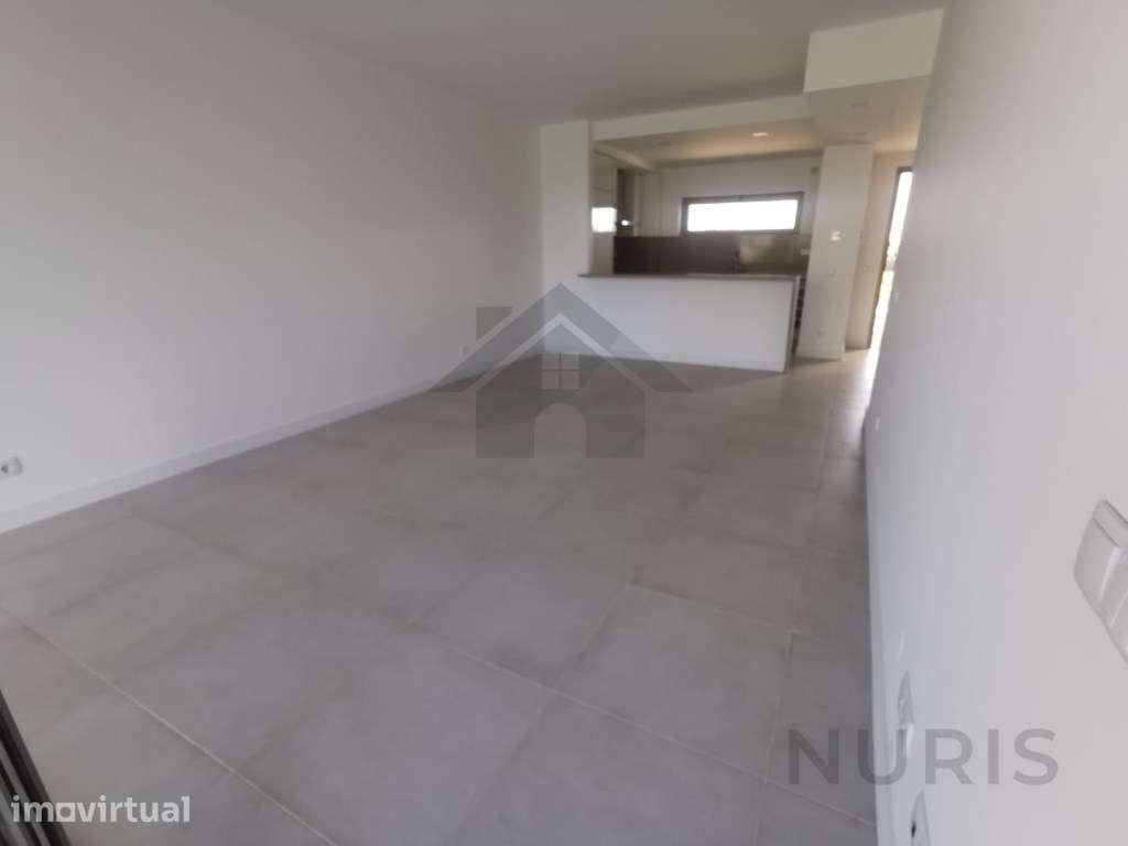 Apartamento T1 para Arrendamento Anual na Praia da Rocha - Grande imagem: 5/14