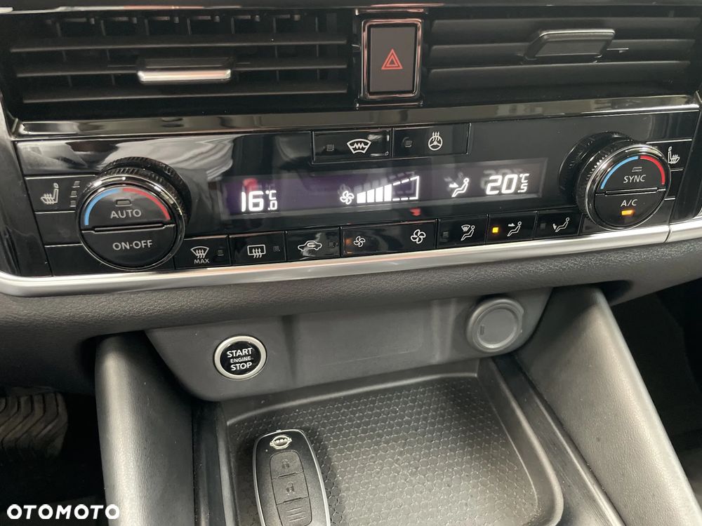 Nissan Qashqai 1.3 DIG-T MHEV 4x4 N-Connecta Xtronic - 23