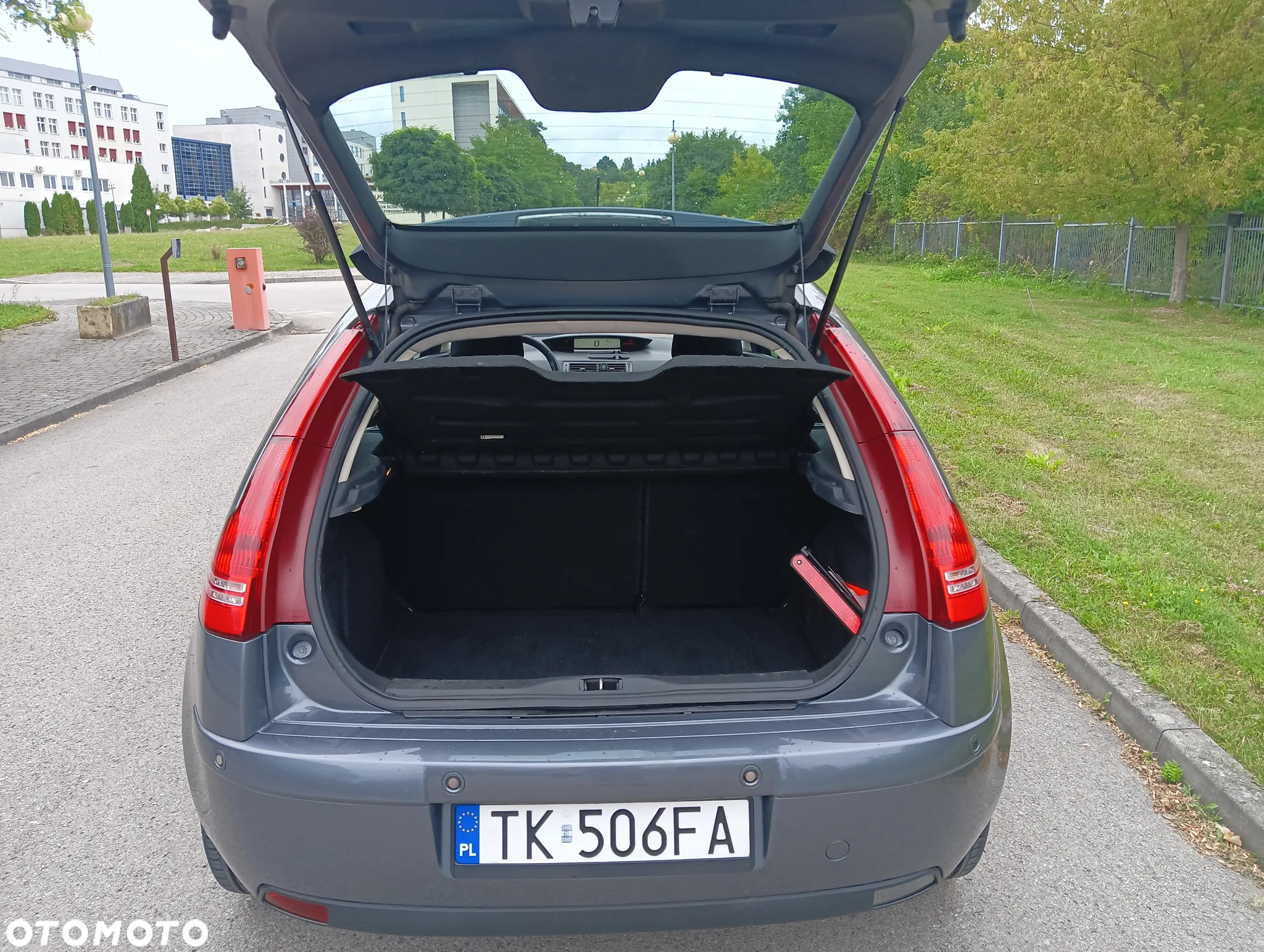 Citroën C4 1.6 HDi Impress - 10