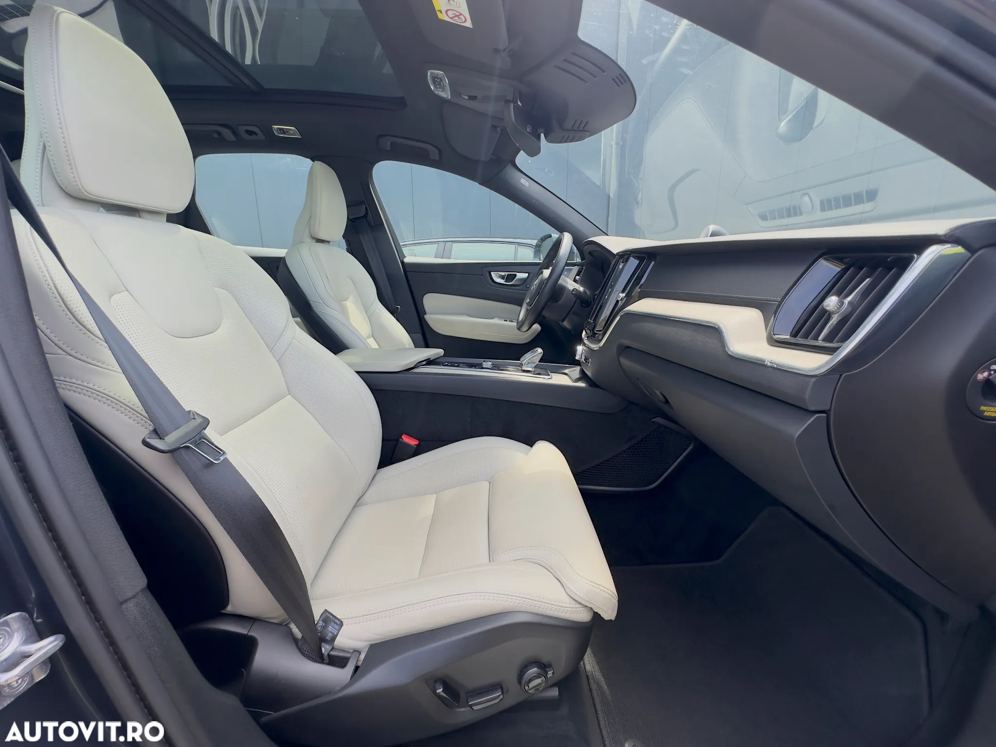 Volvo XC 60 T6 AWD Recharge Geartronic Inscription - 26