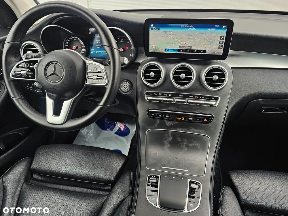 Mercedes-Benz GLC 220 d 4Matic 9G-TRONIC Exclusive - 29