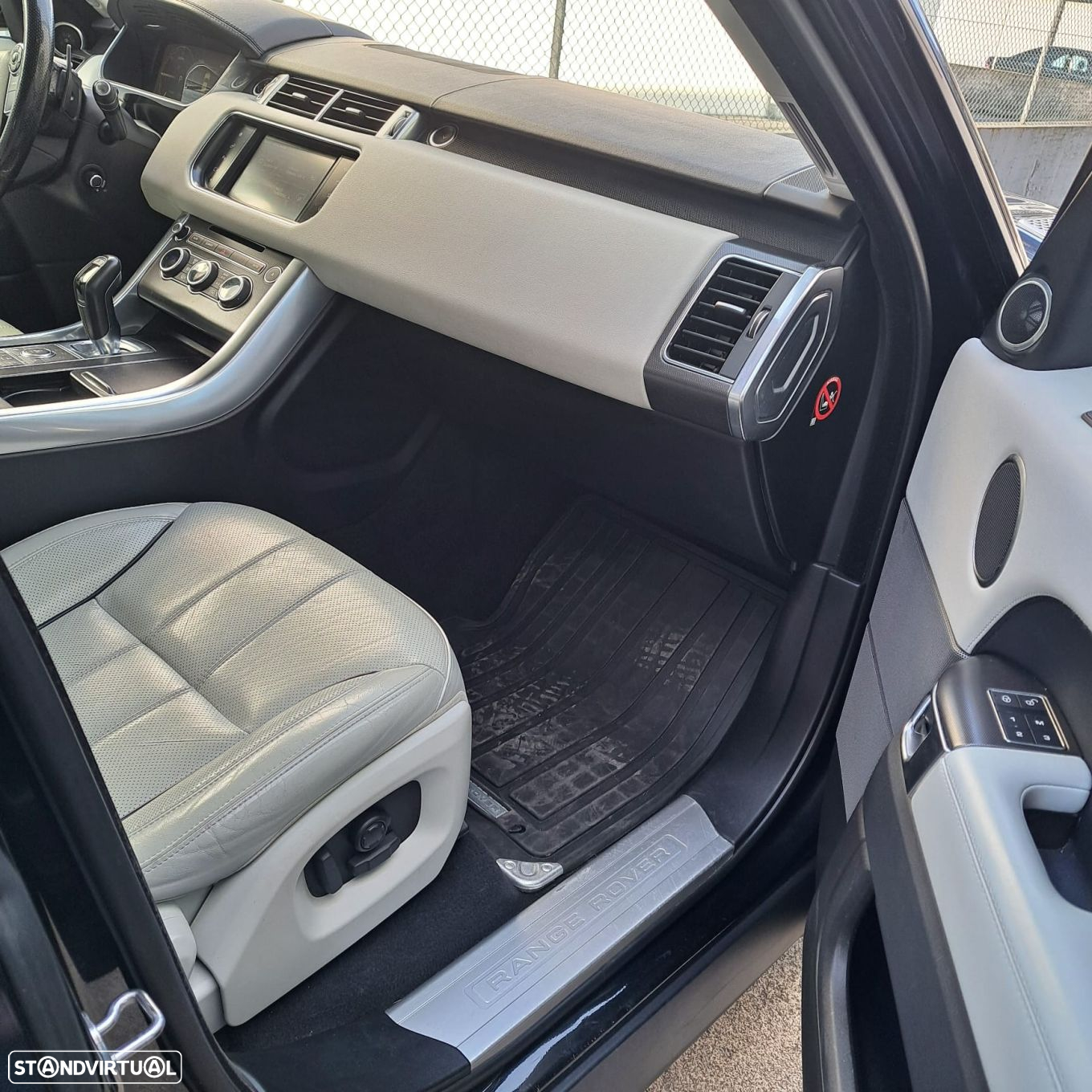 Land Rover Range Rover Sport - 25