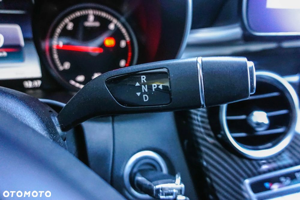 Mercedes-Benz Klasa C 180 (BlueTEC) d 7G-TRONIC AMG Line - 14