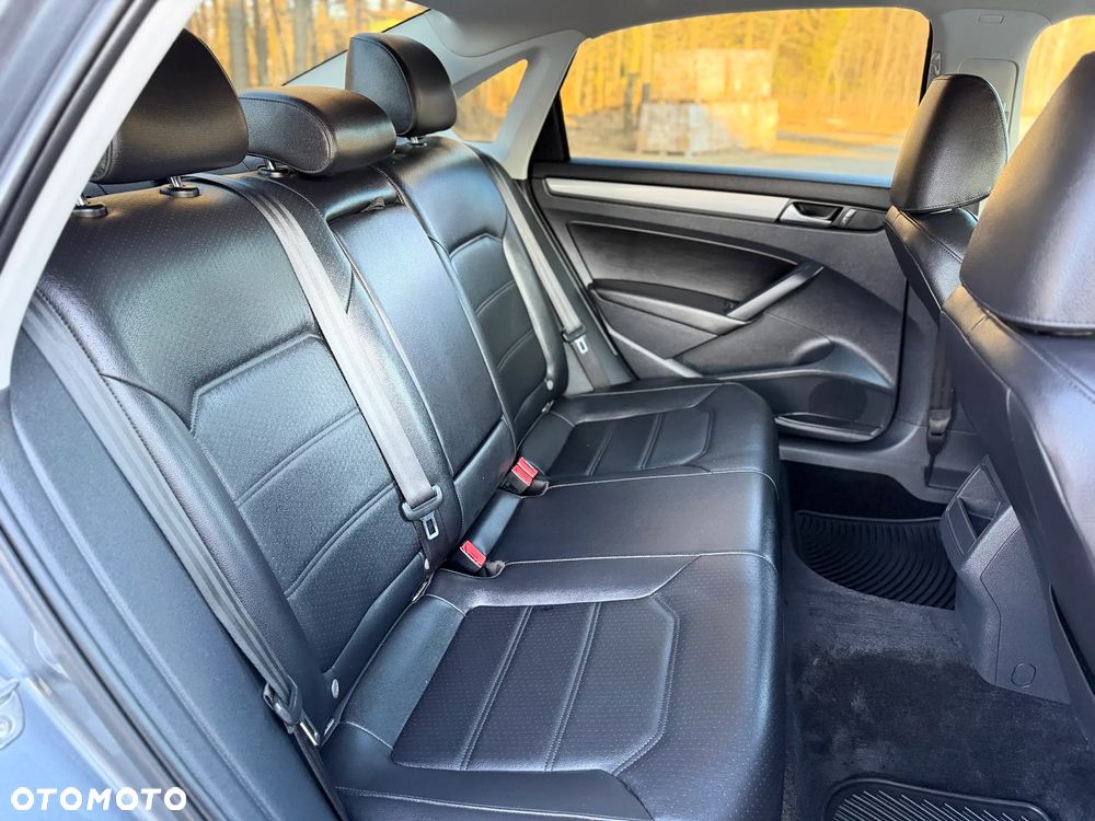 Volkswagen Passat - 7