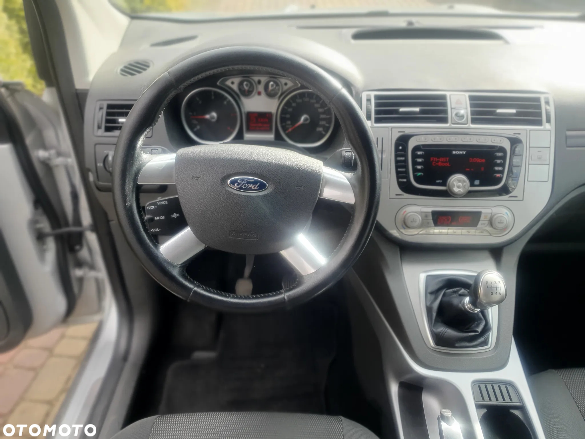 Ford Kuga 2.0 TDCi 2x4 Trend - 21
