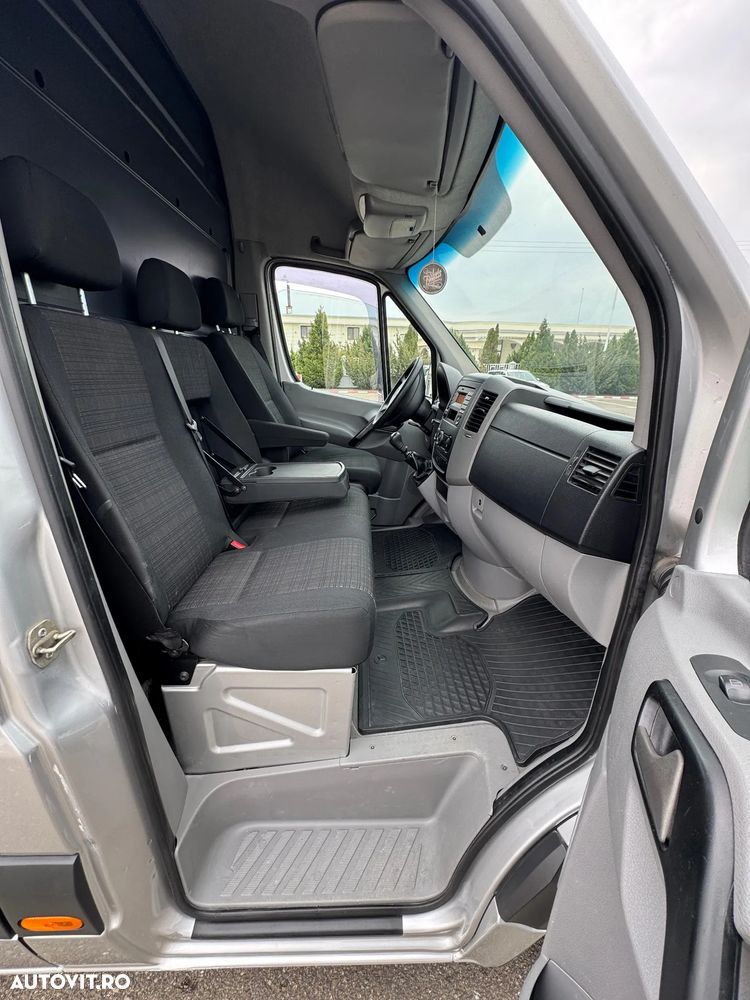Mercedes-Benz Sprinter - 12